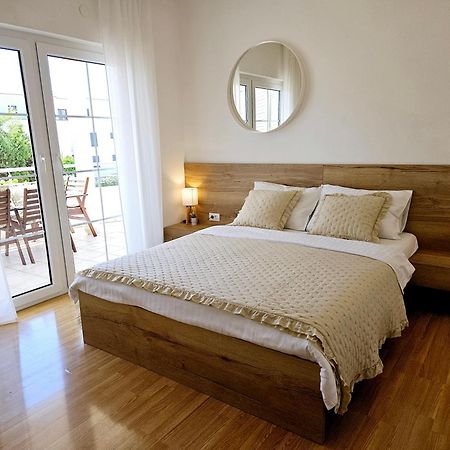 Apartments Tihi III Vodice Exterior foto