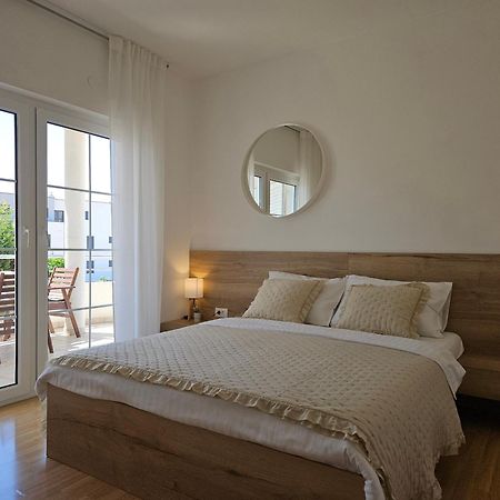 Apartments Tihi III Vodice Exterior foto