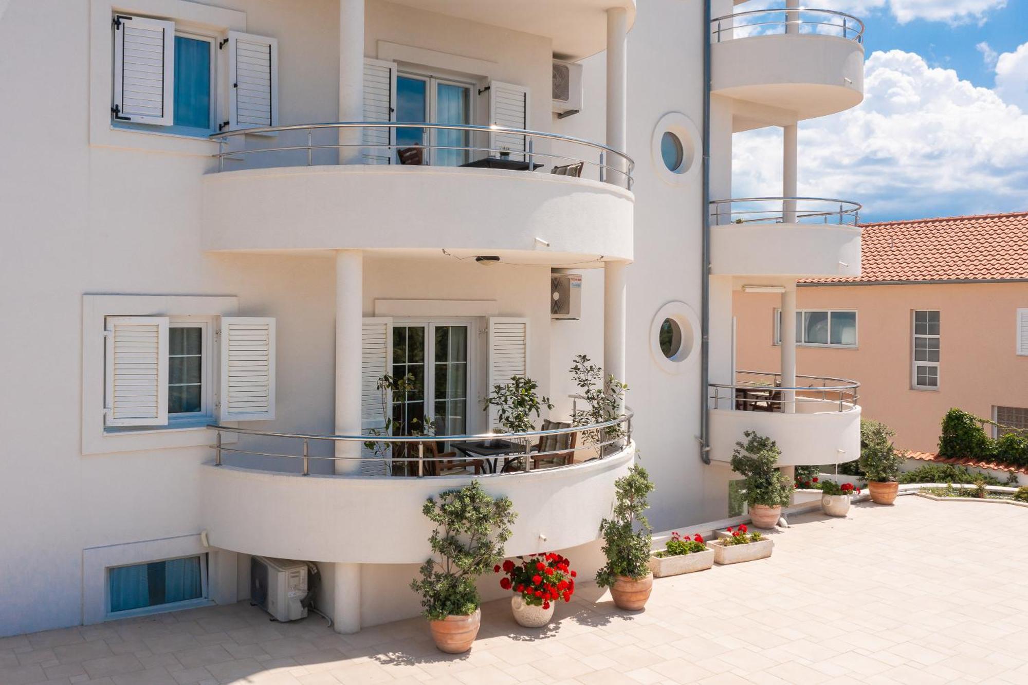 Apartments Tihi III Vodice Exterior foto