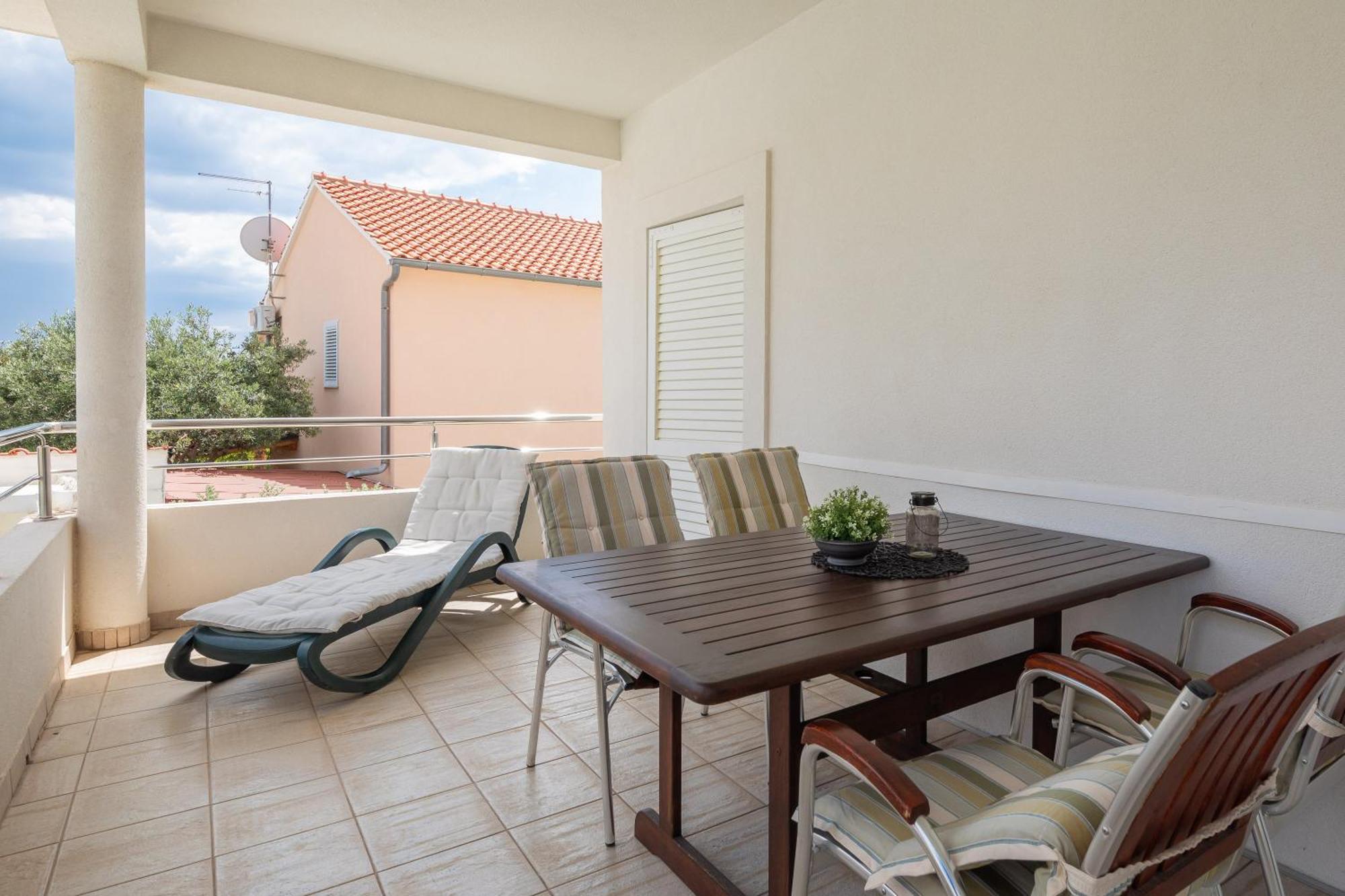 Apartments Tihi III Vodice Exterior foto