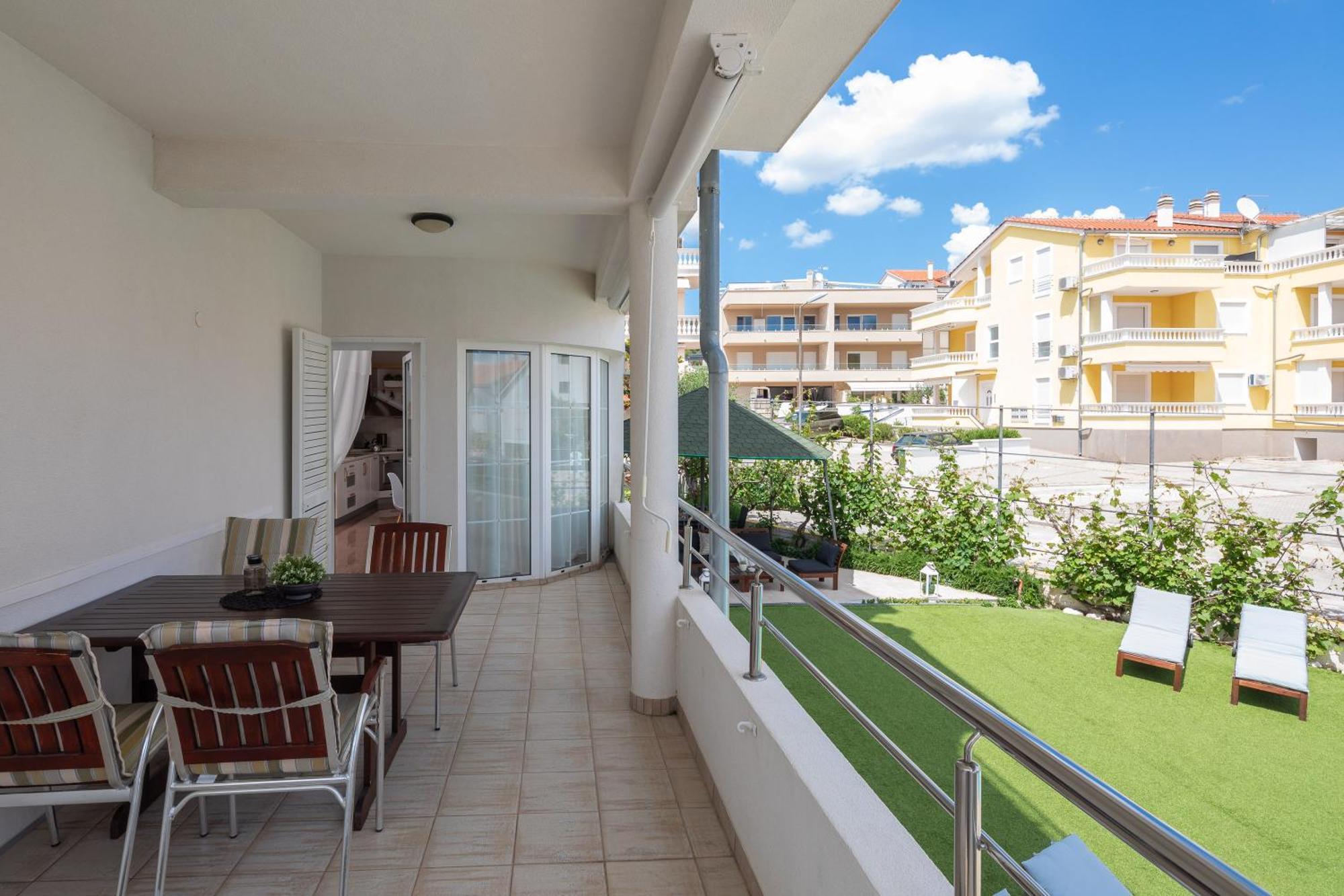Apartments Tihi III Vodice Exterior foto
